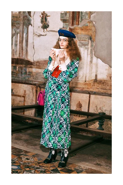 Look 15
